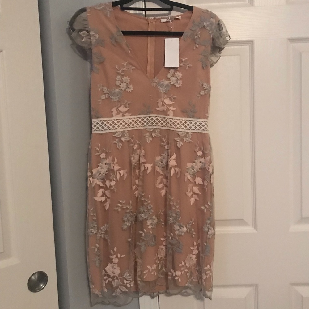 WAYF Oakfield Dress